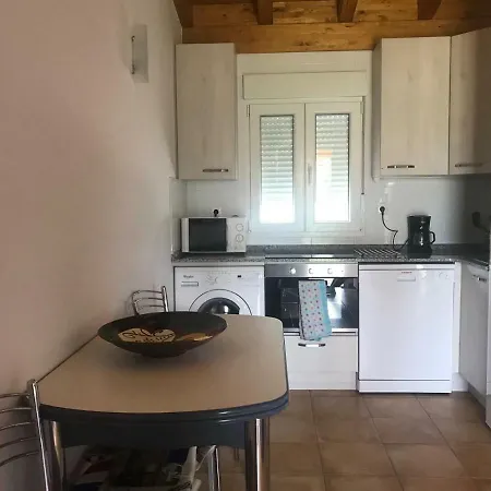 Casa Individual Barrio Escuelas Hazas de Cesto